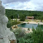 Bioagriturismo Masseria Sciaiani Piccola Hotel *