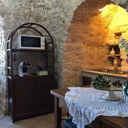 Bioagriturismo Masseria Sciaiani Piccola *