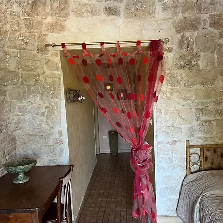 Bioagriturismo Masseria Sciaiani Piccola * Villa Castelli