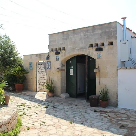 Bioagriturismo Masseria Sciaiani Piccola Hotel